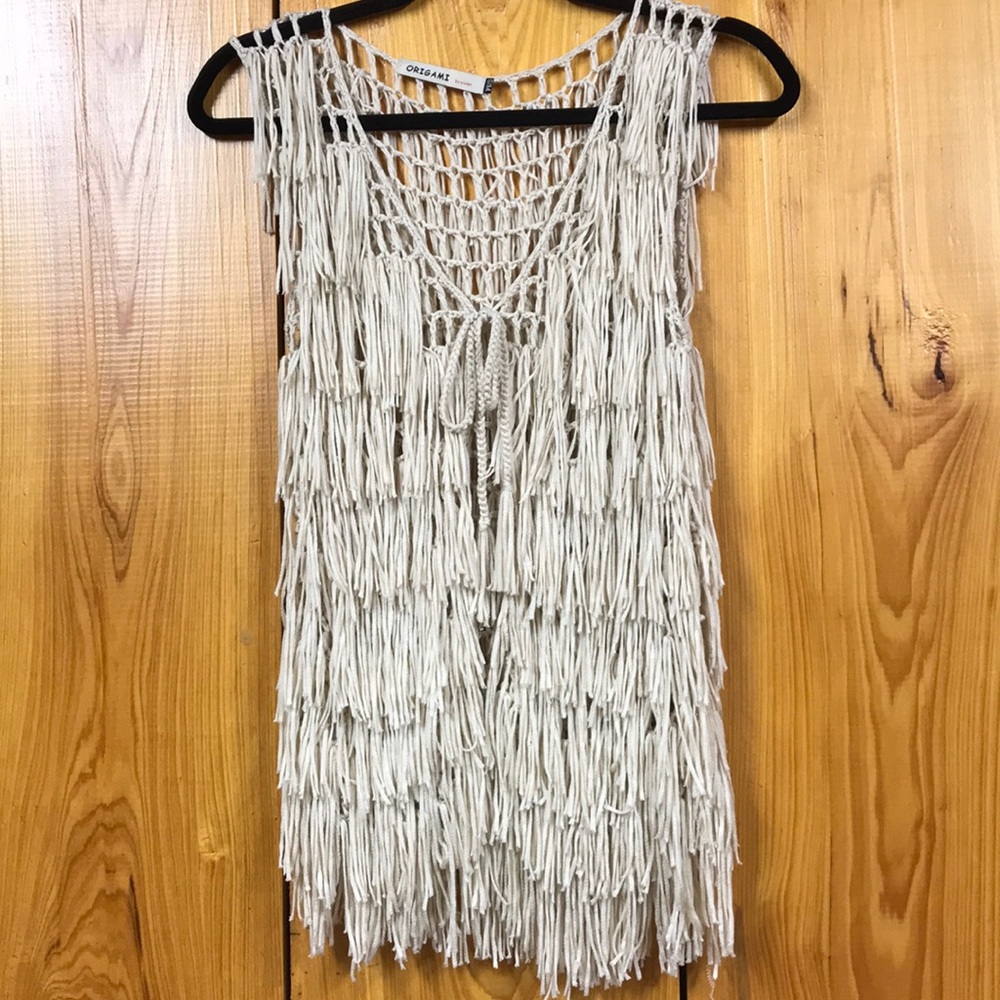 Cutest vest ever!  Grab and go fashion ❤️